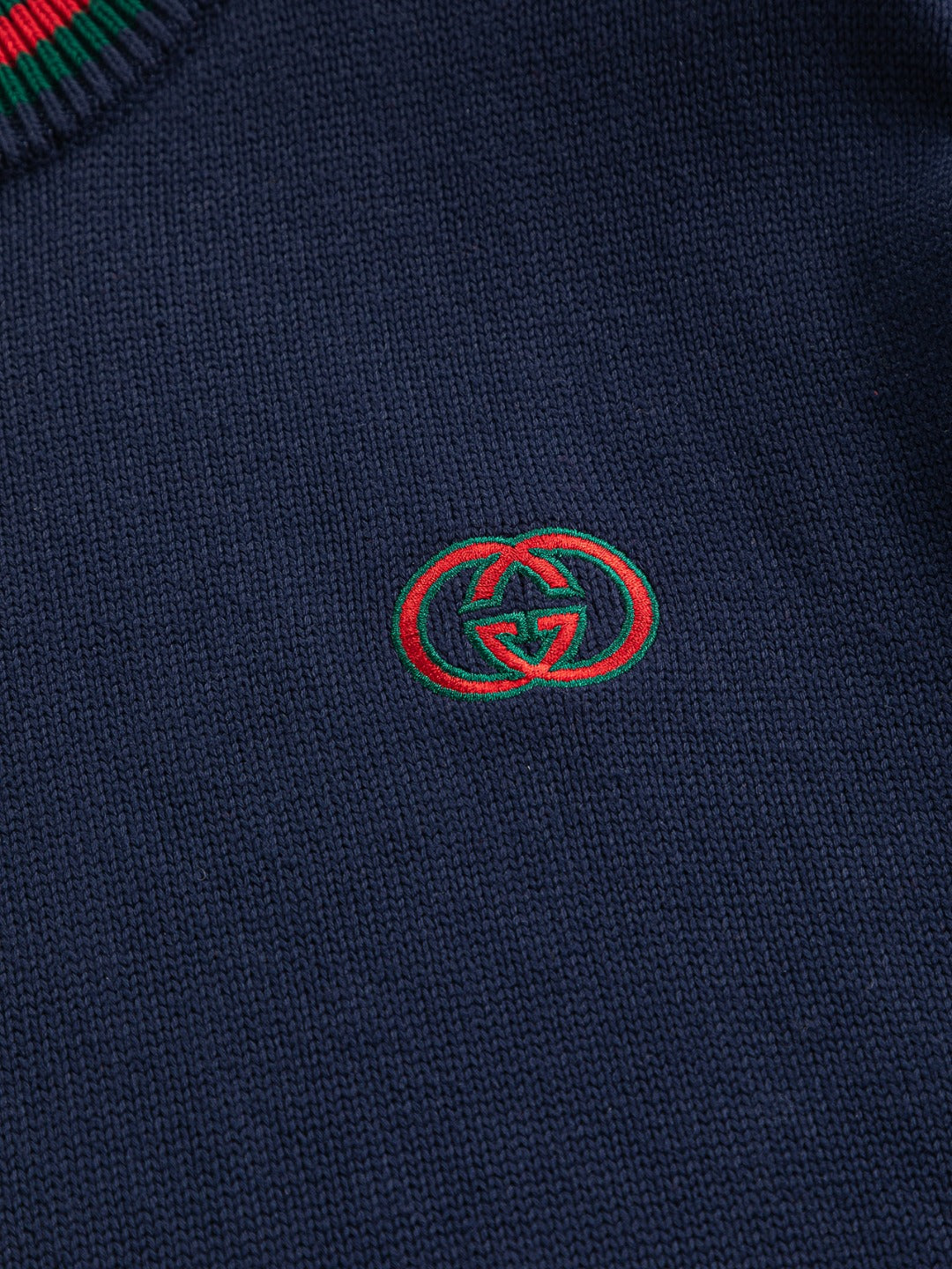 250908 A new high-quality, simple and distinctive sweater