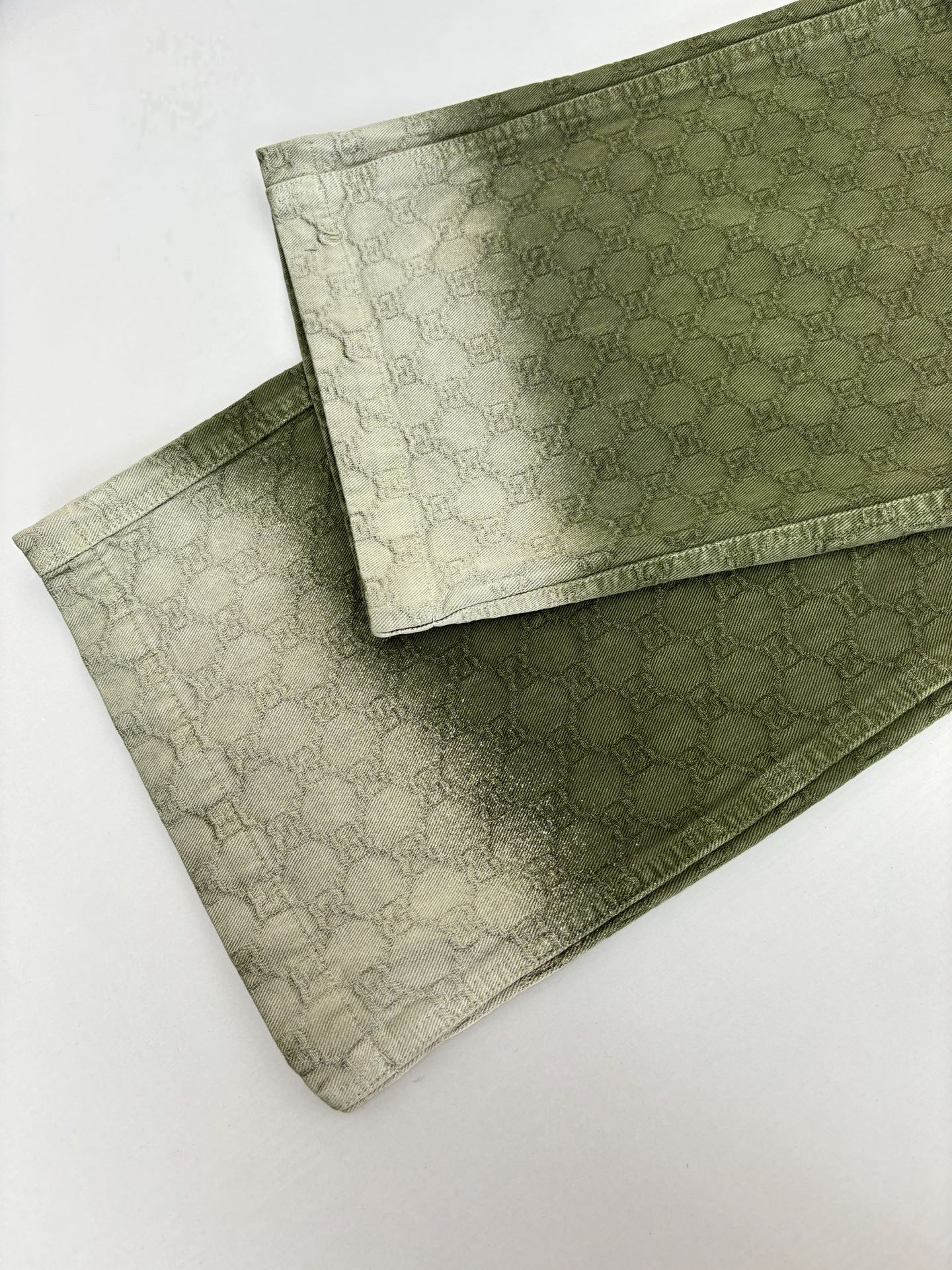 250908 New high-quality dark-patterned jacquard gradient jeans