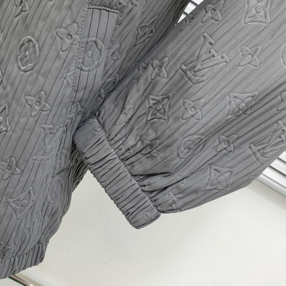 250908 A new high-quality full-body embossed best-selling trench coat