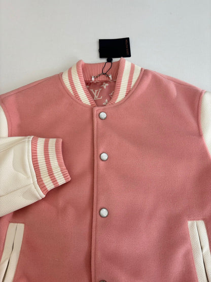 250917 A new high-quality baseball jacket with a front pocket decoration