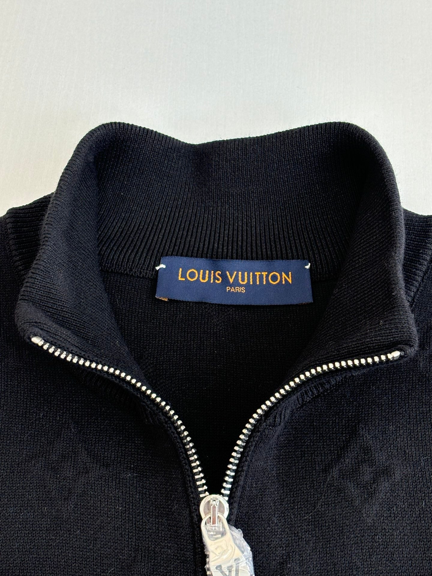 250917 New high-quality embossed stand-up collar knitted coat