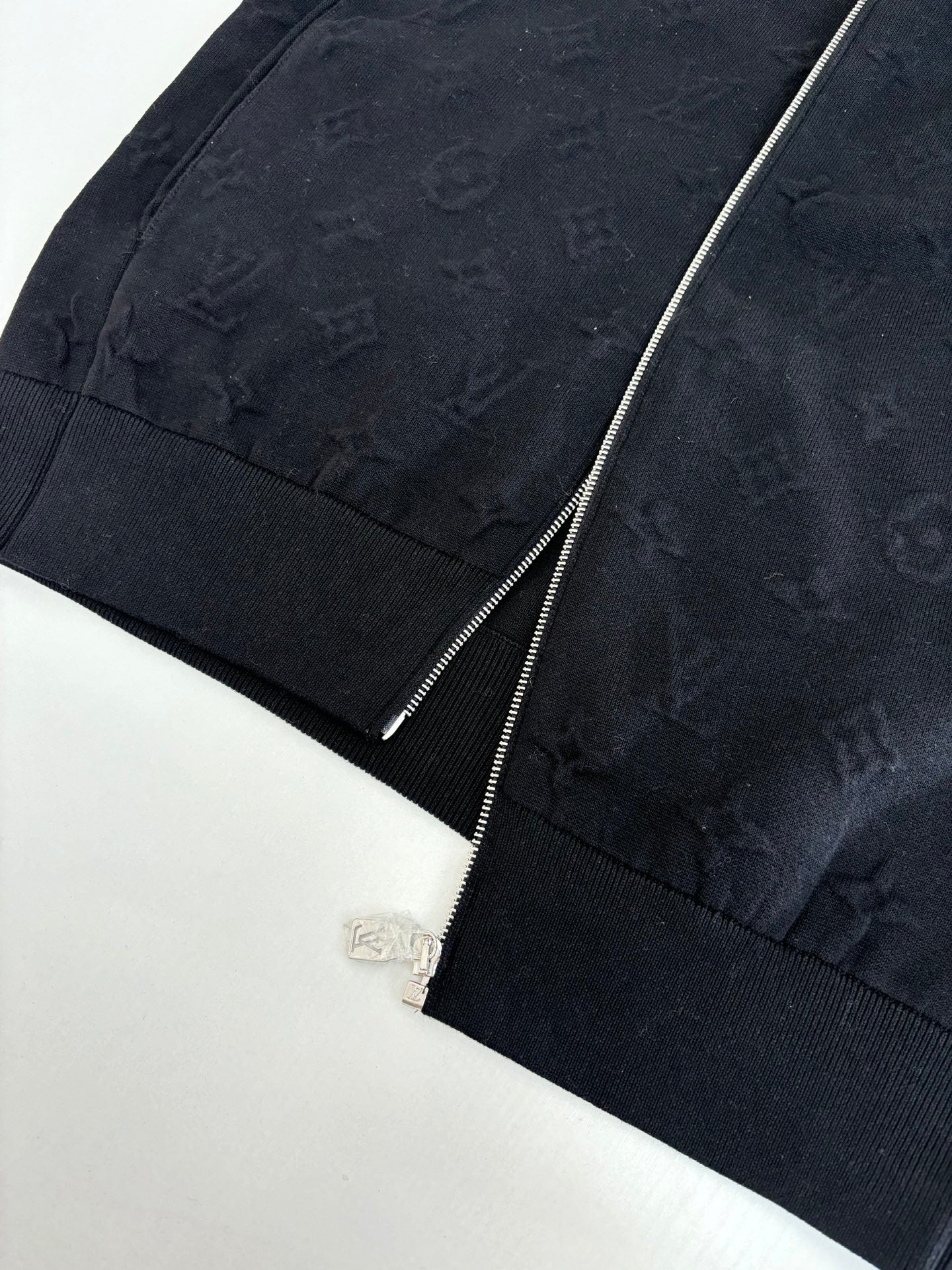 250917 New high-quality embossed stand-up collar knitted coat