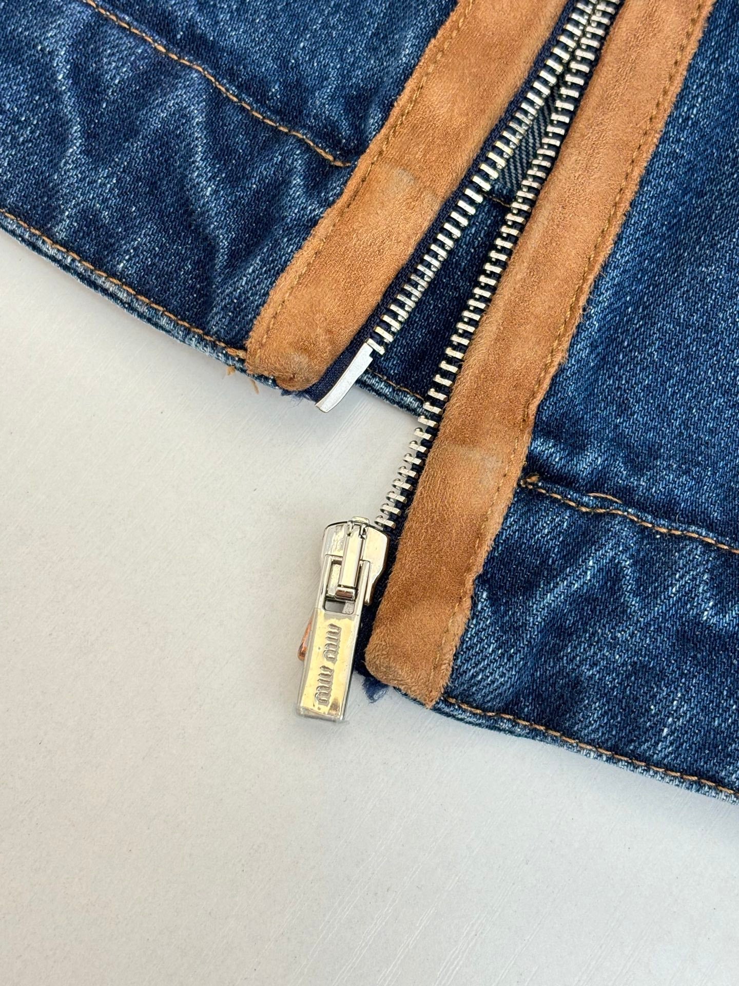 250917 A new high-quality distressed washed leather zipper jacket