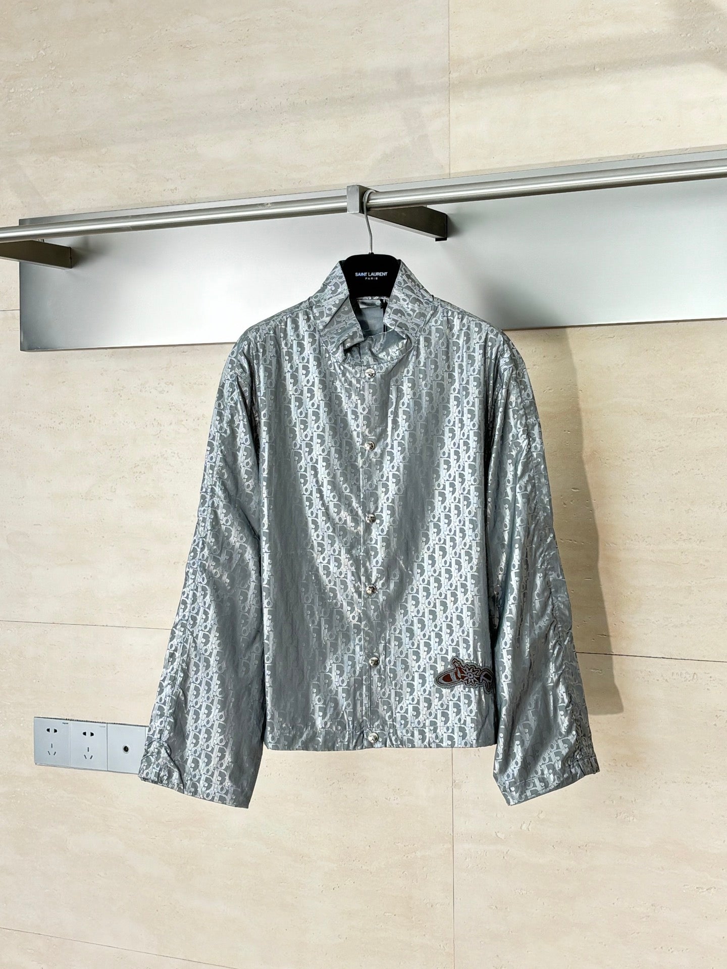 250917 New high-quality printed reflective long-sleeved button-up coat