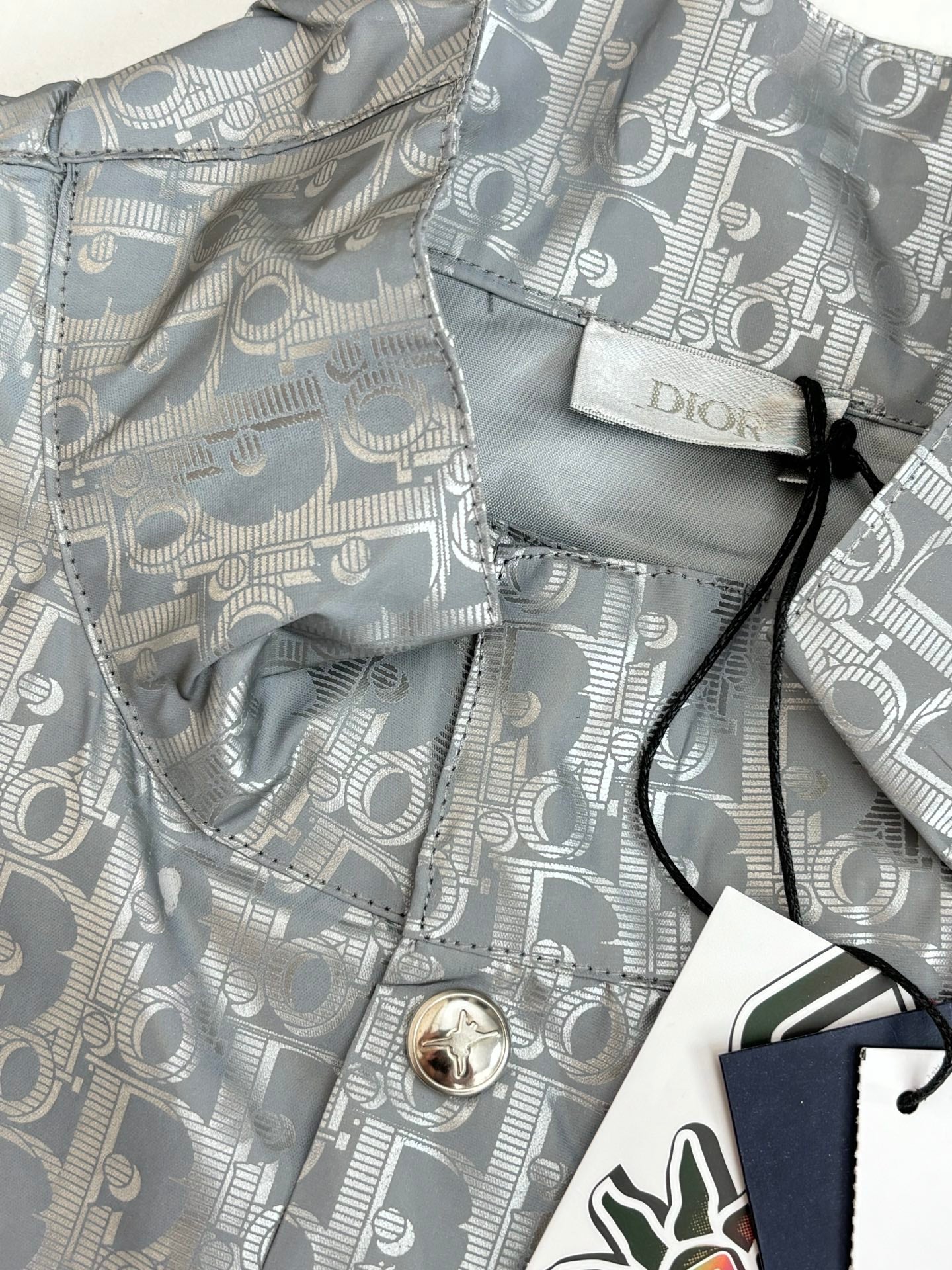 250917 New high-quality printed reflective long-sleeved button-up coat