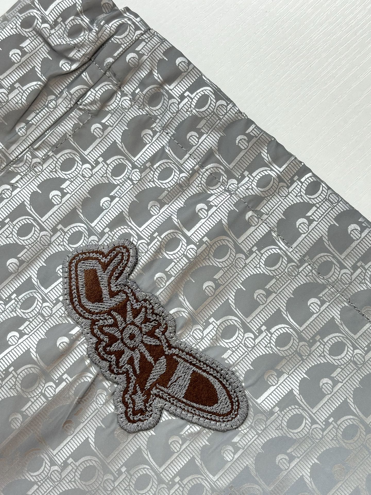 250917 New high-quality printed reflective long-sleeved button-up coat