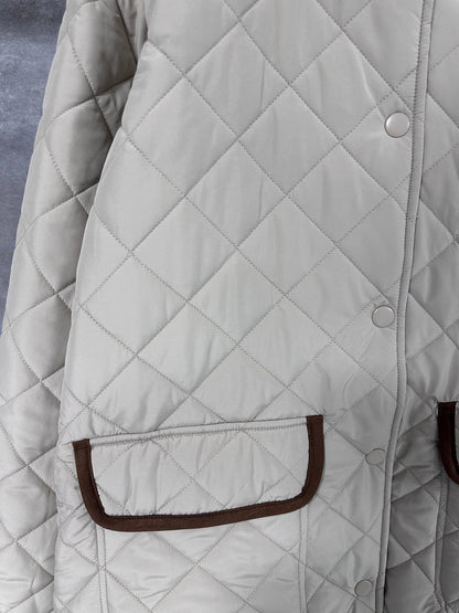 250917 A new high-quality classic quilted down jacket