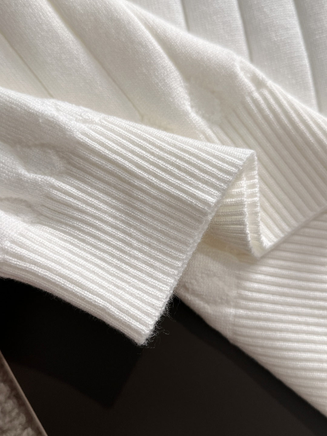 250917 New high-quality wool blend knitted round-neck long-sleeved style