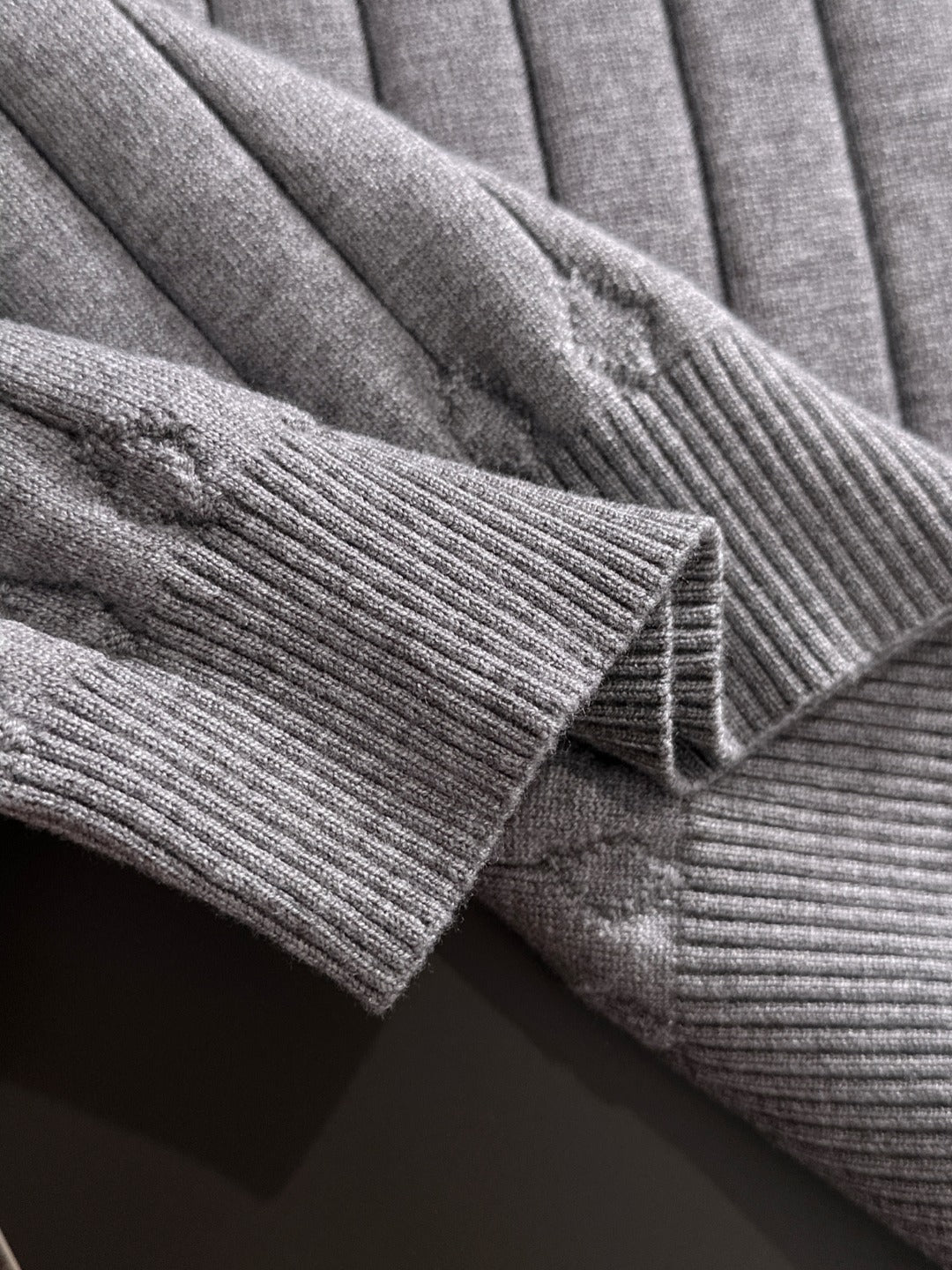 250917 New high-quality wool blend knitted round-neck long-sleeved style