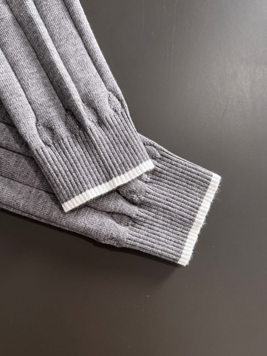 250917 New high-quality wool blend knitted round-neck long-sleeved style