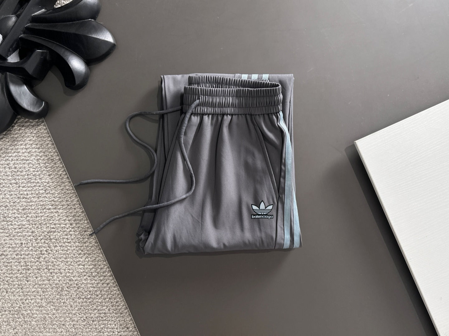 250917 New high-quality three-piece side loose sportswear pants