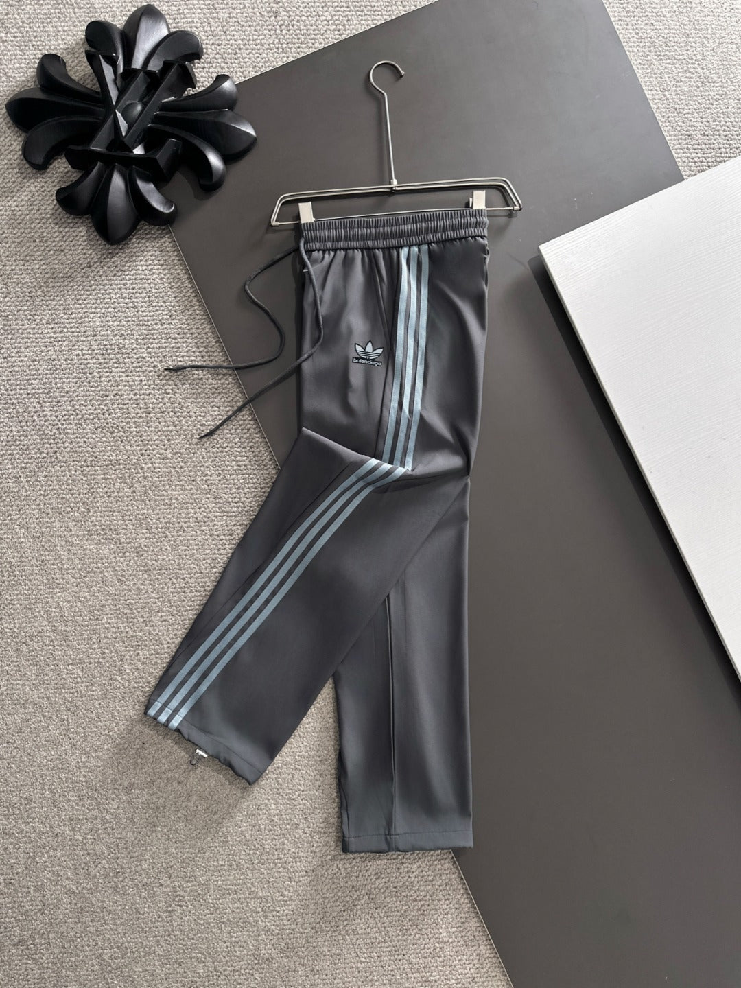 250917 New high-quality three-piece side loose sportswear pants