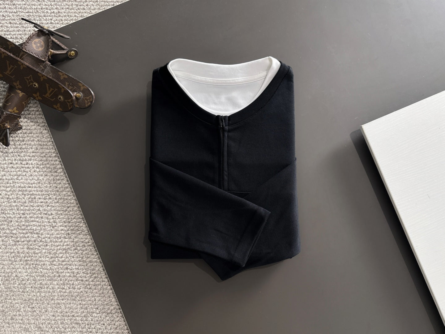 250917 New high-quality, color-blocking round-neck long-sleeved style