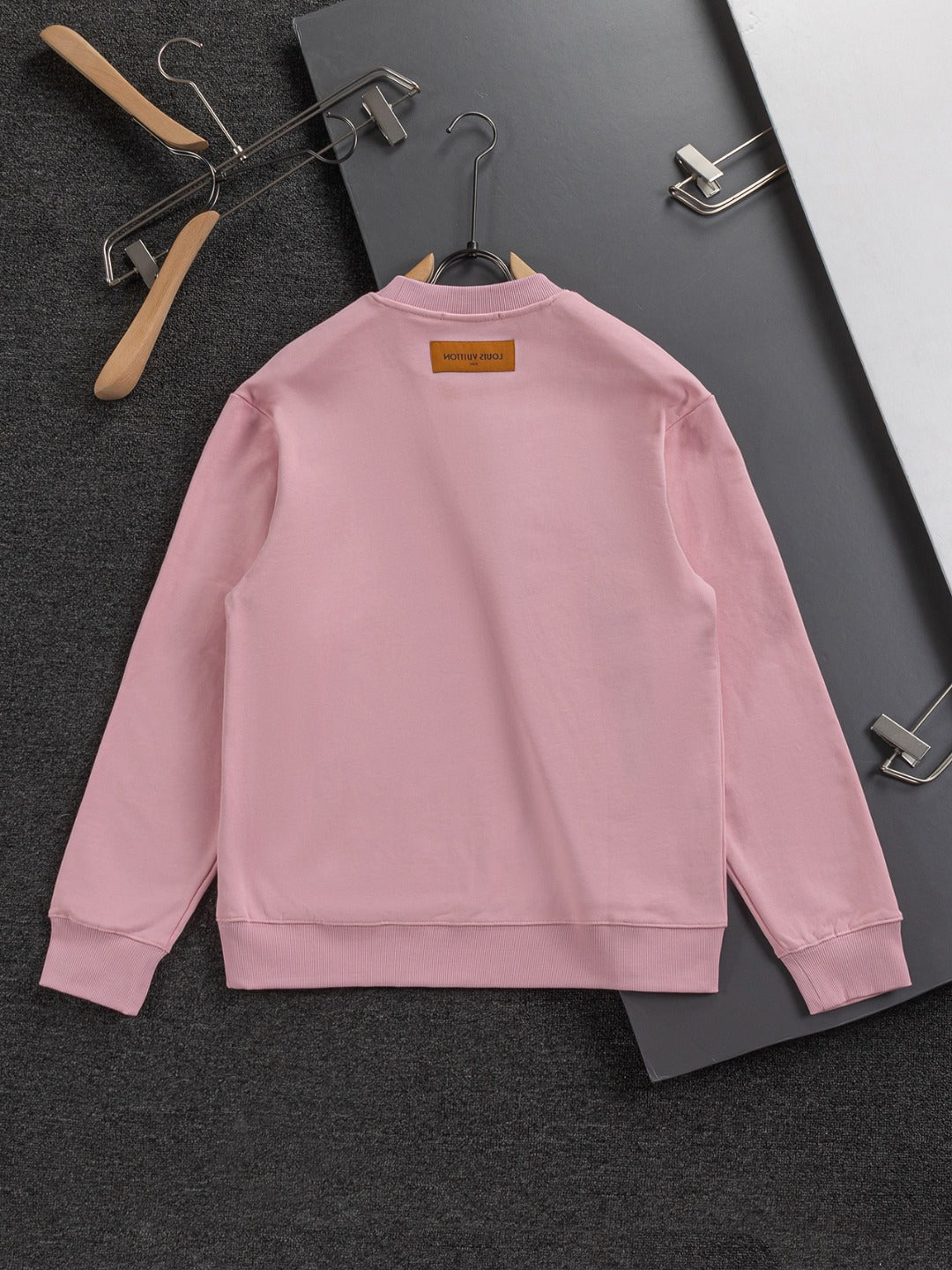 250917 A new high-quality, classic icon pullover with a round-neck sweatshirt