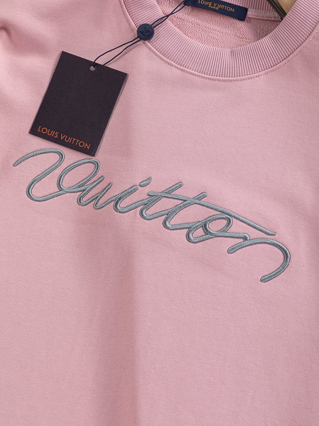 250917 A new high-quality, classic icon pullover with a round-neck sweatshirt