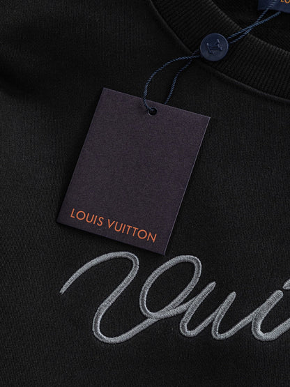 250917 A new high-quality, classic icon pullover with a round-neck sweatshirt