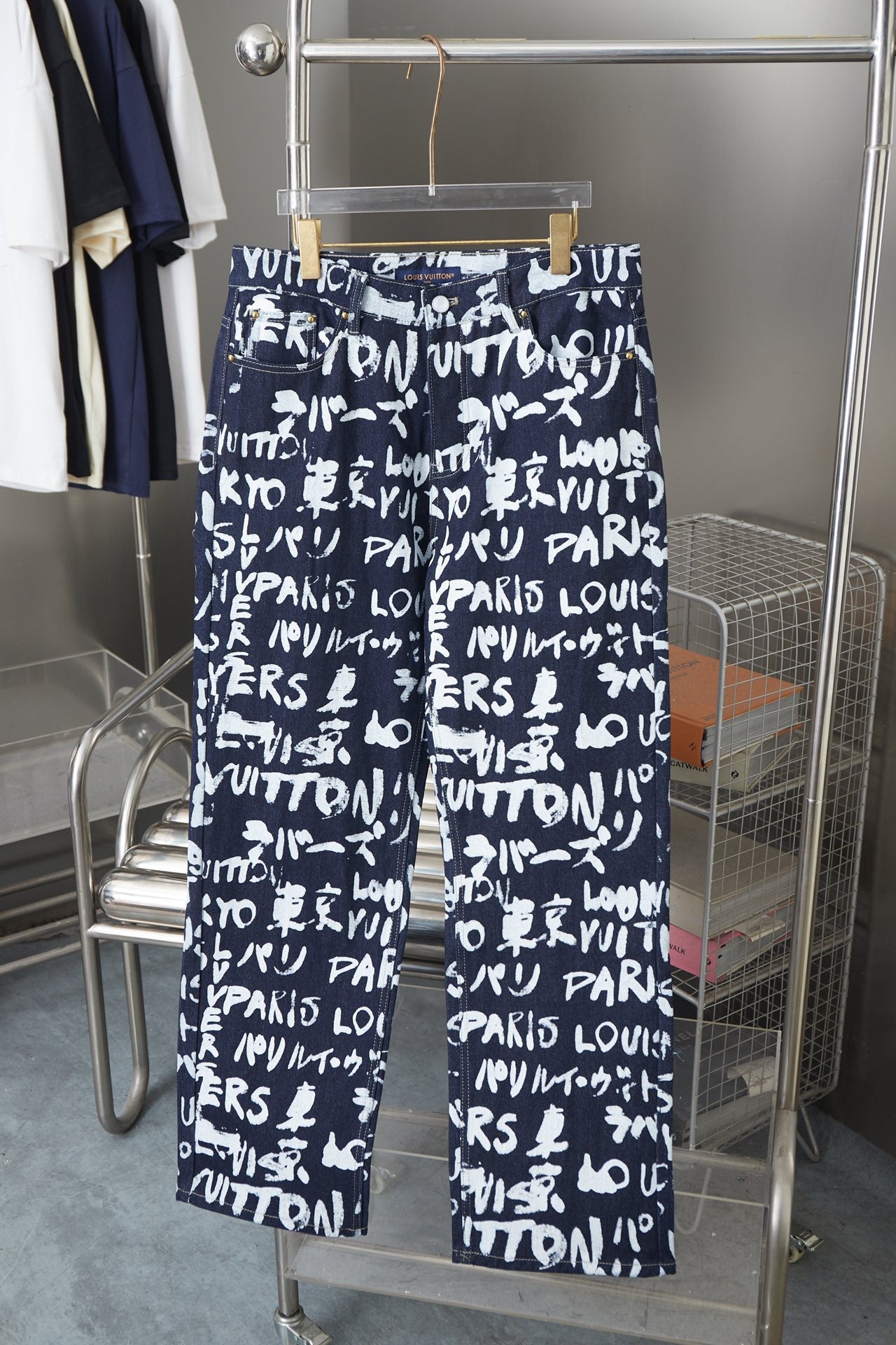 250923 New high-quality graffiti suit jeans