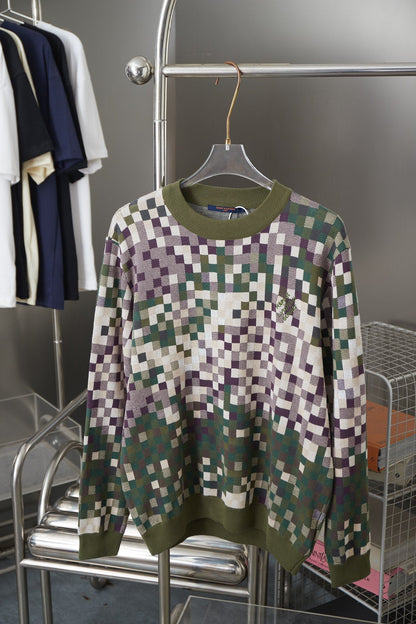 250923 New high-quality gradient Mosaic camouflage sweater