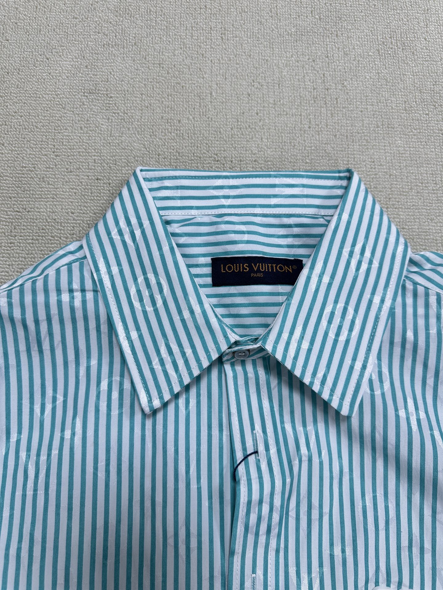250923 New high-quality striped long-sleeved shirt