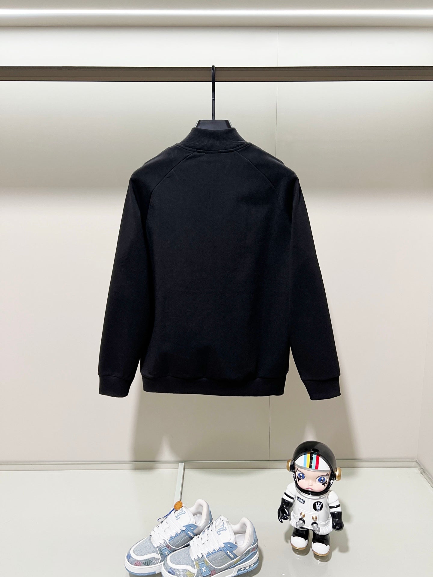 250923 A new high-quality color-blocking and splicing letter-shaped jacket