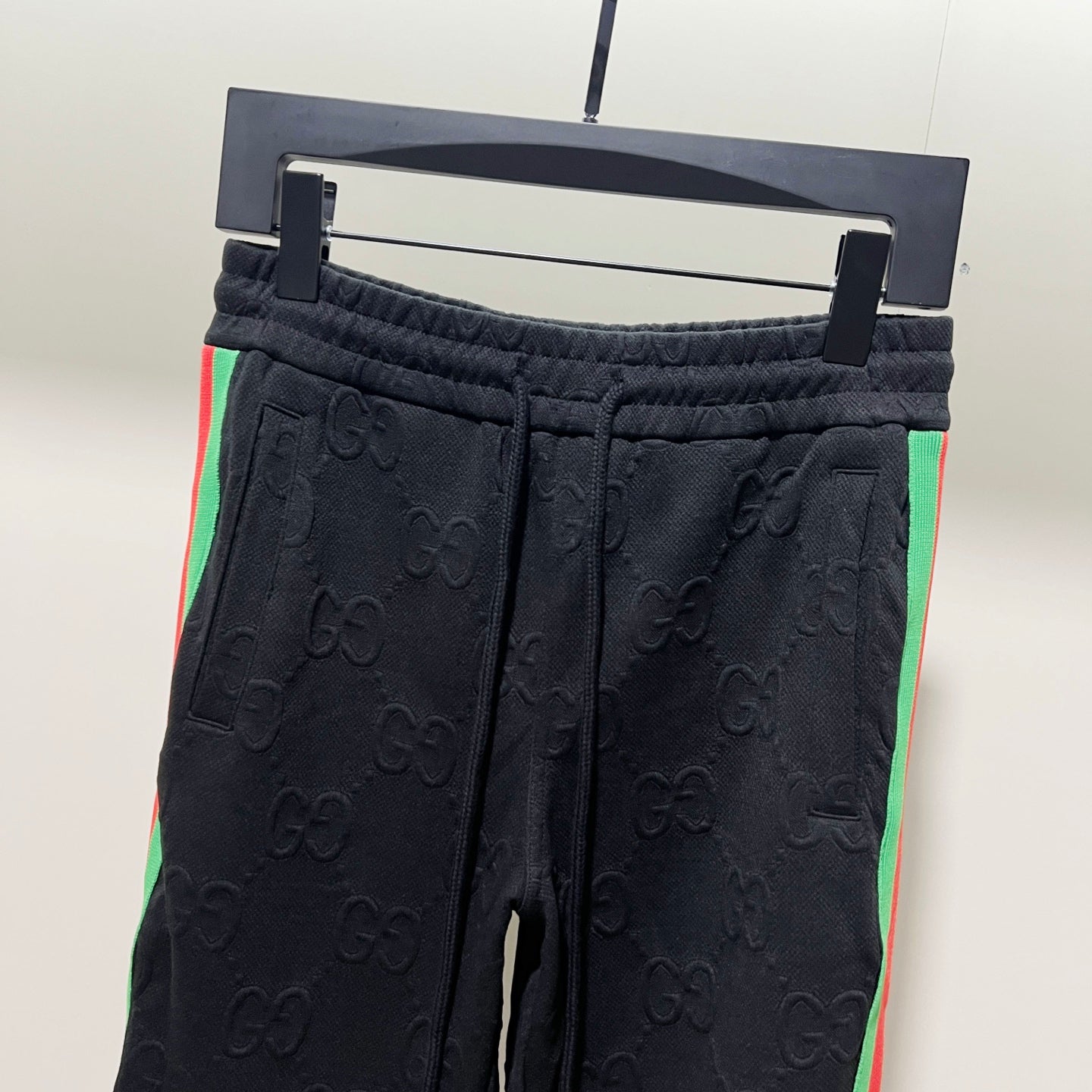 250923 New high-quality dark-patterned jacquard red and blue webbing patchwork sportswear pants