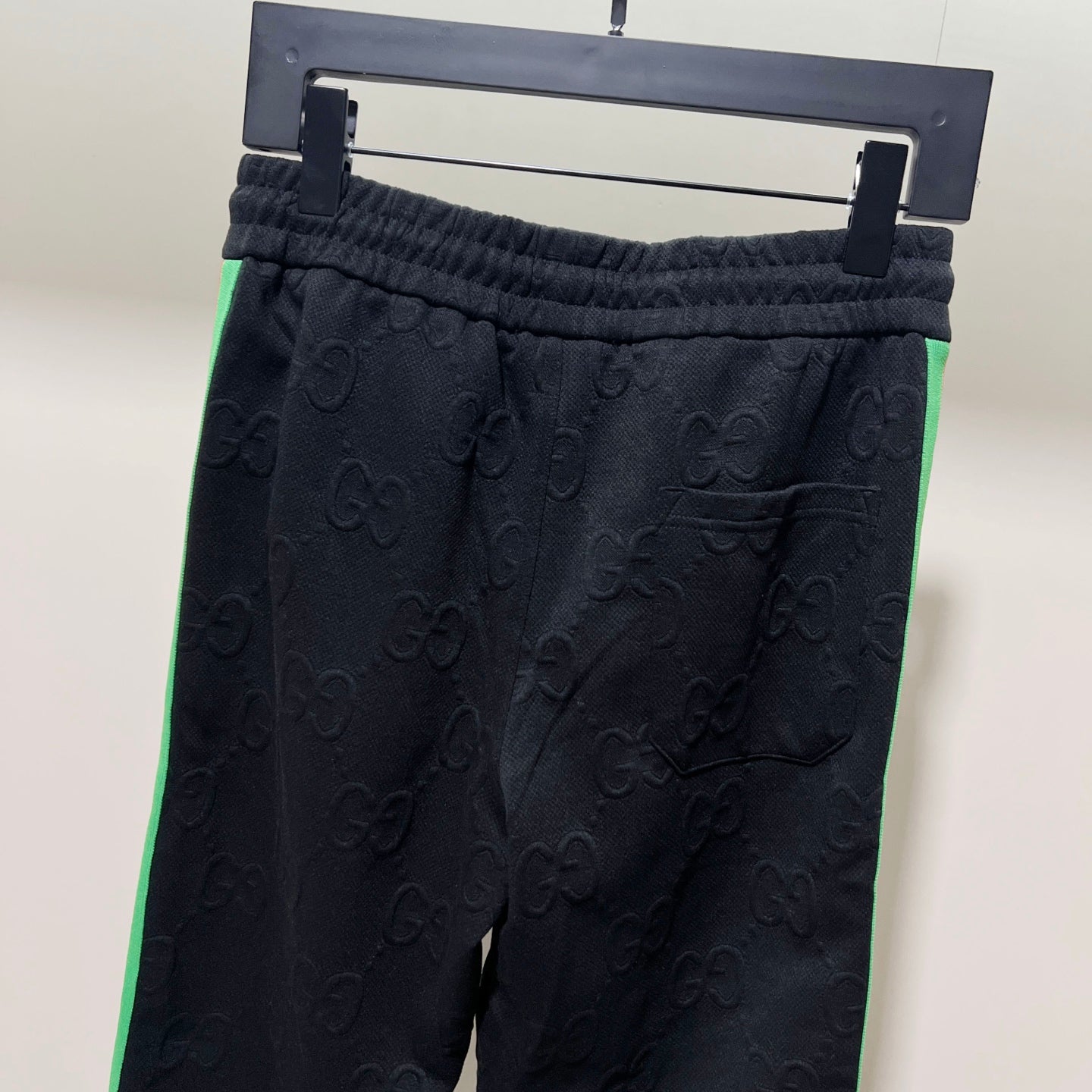 250923 New high-quality dark-patterned jacquard red and blue webbing patchwork sportswear pants