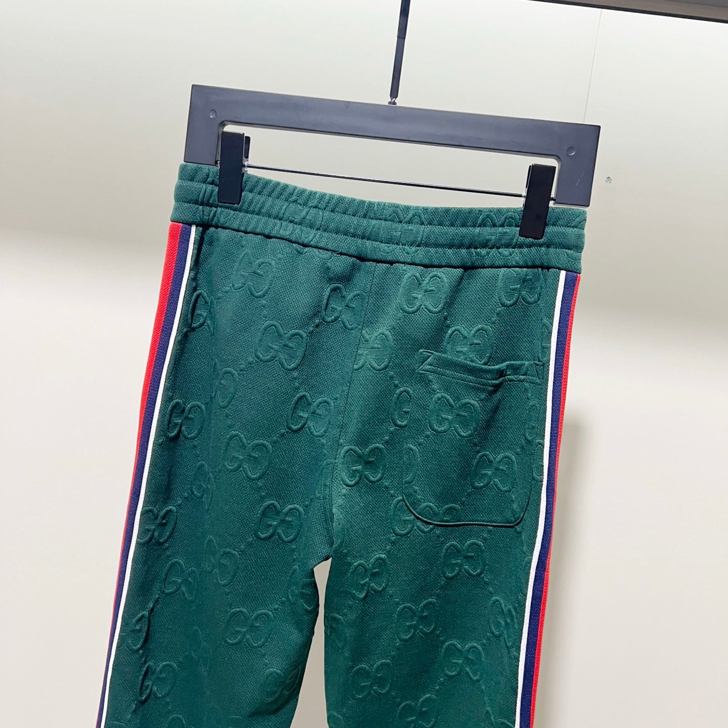 250923 New high-quality dark-patterned jacquard red and blue webbing patchwork sportswear pants