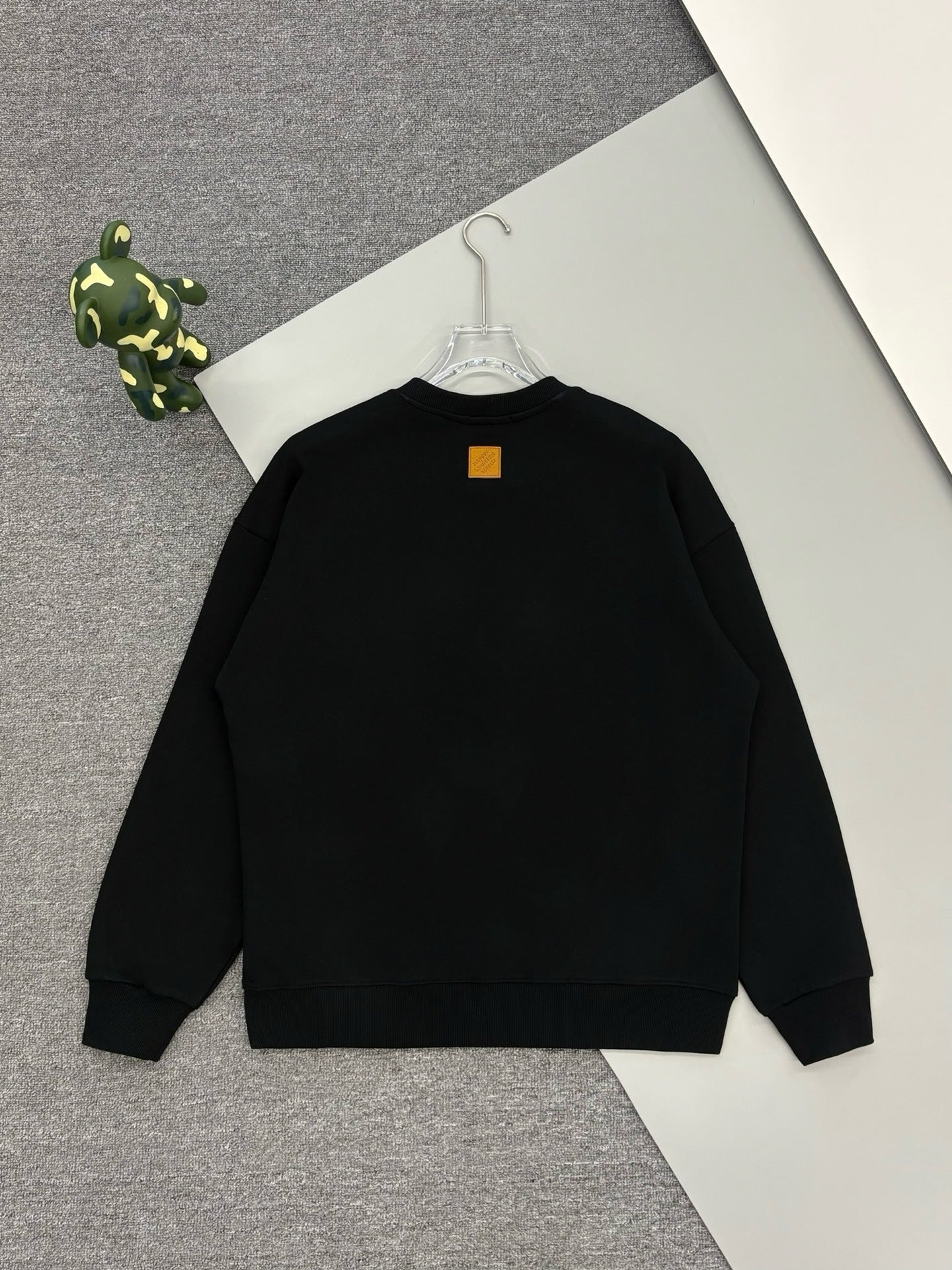 250923 New high-quality fisherman embroidery round-neck sweatshirt