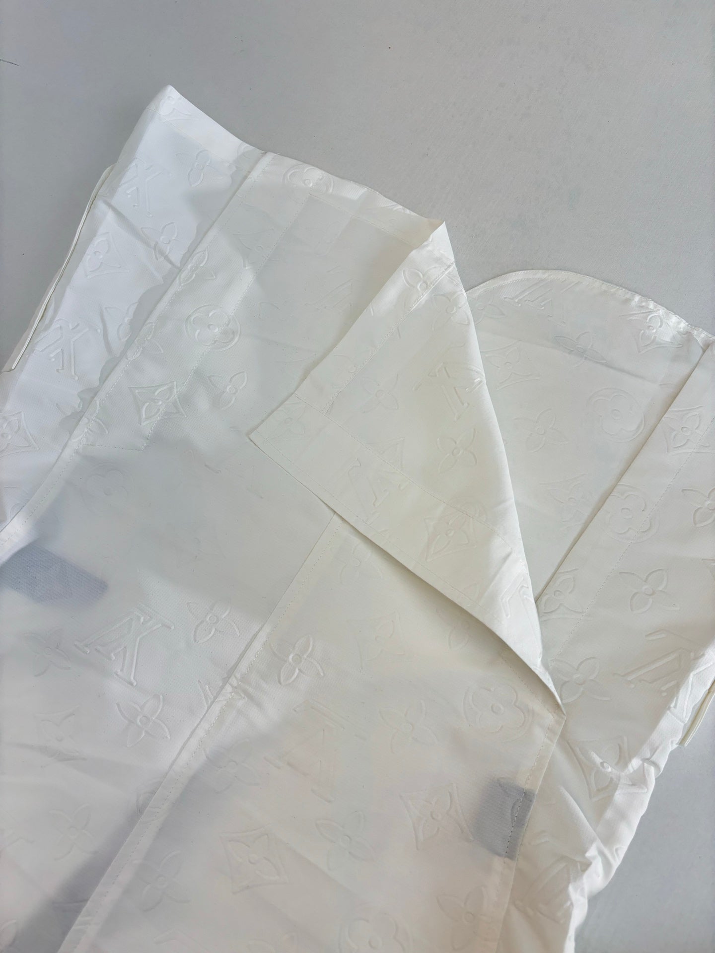 250923 New high-quality white embossed suit jacket