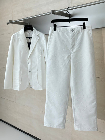 250923 New high-quality straight-leg embossed suit trousers