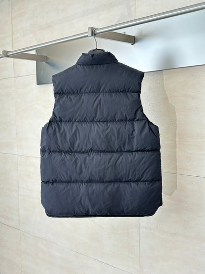 250923 New high-quality black label inverted triangle logo down vest