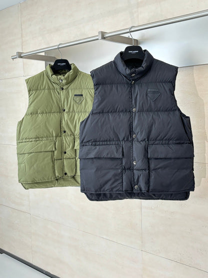 250923 New high-quality black label inverted triangle logo down vest