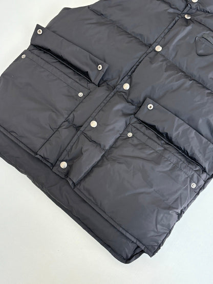 250923 New high-quality black label inverted triangle logo down vest