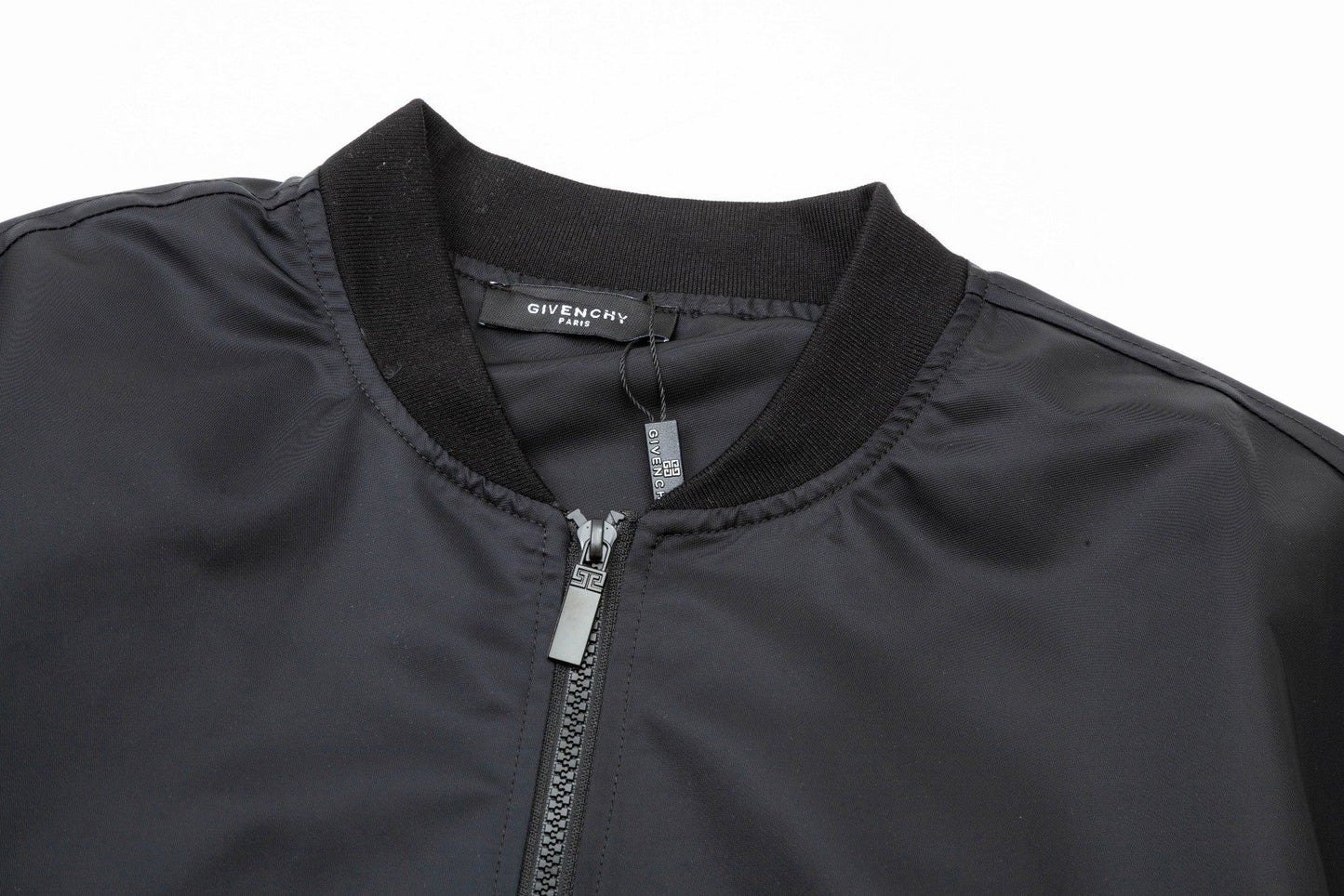 250930 A new high-quality, simple style short flight jacket