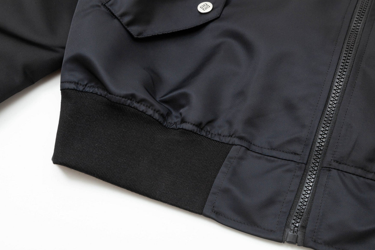 250930 A new high-quality, simple style short flight jacket
