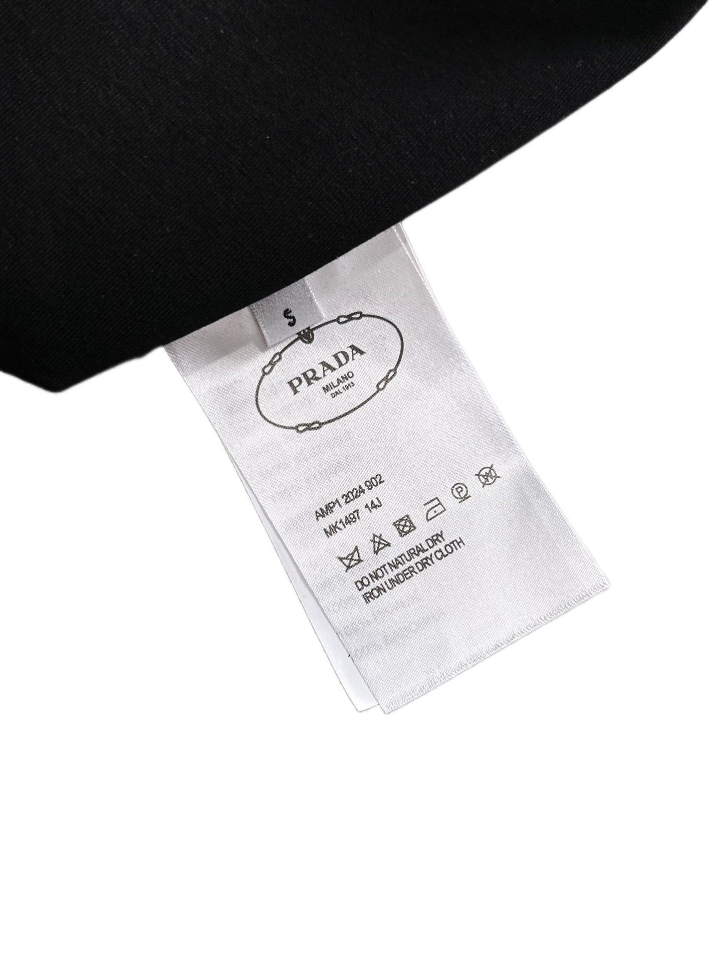 250930 New high-quality, classic and versatile round-neck long-sleeved style