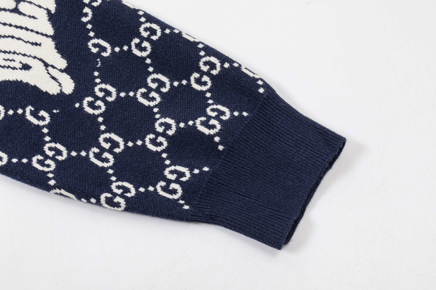 250930 New high-quality and distinctive full-printed wool round-neck sweater