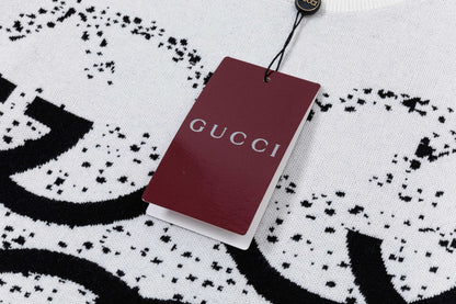 250930 New high-quality, distinctive logo wool round-neck sweater