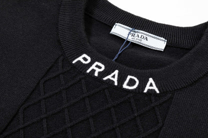 250930 New high-quality classic wool round-neck sweater