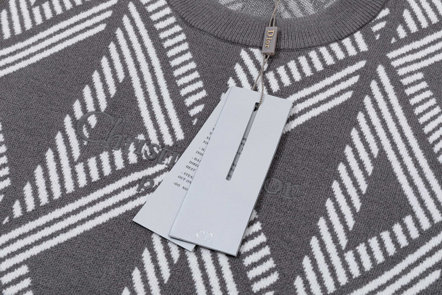 250930 New high-quality, distinctive textured wool round-neck sweater