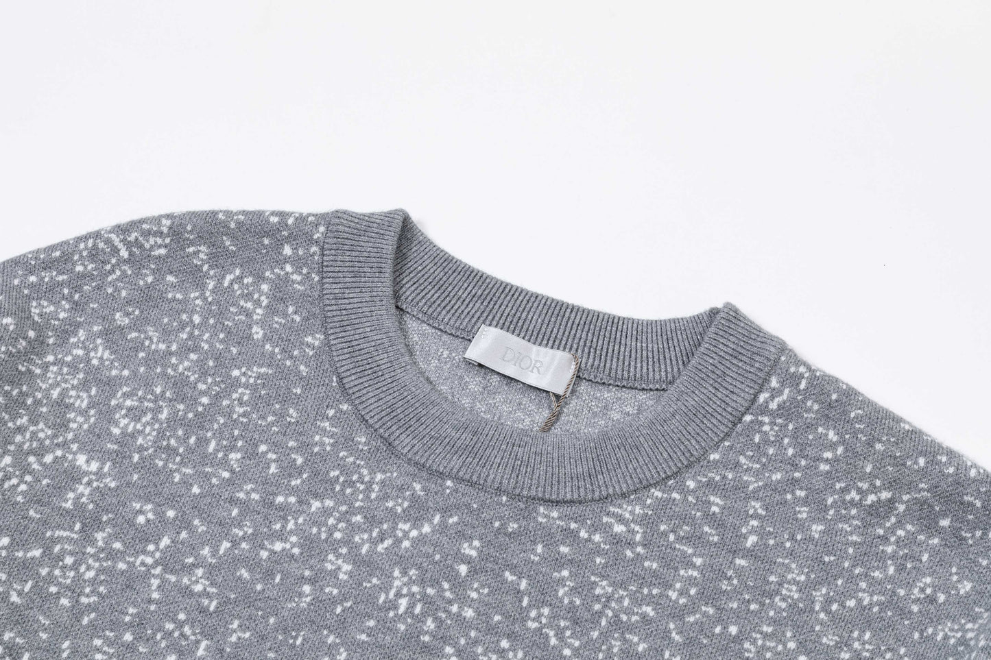 250930 new high-quality, soft, star-studded wool round-neck sweater