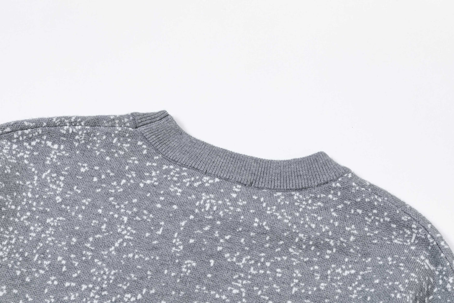 250930 new high-quality, soft, star-studded wool round-neck sweater