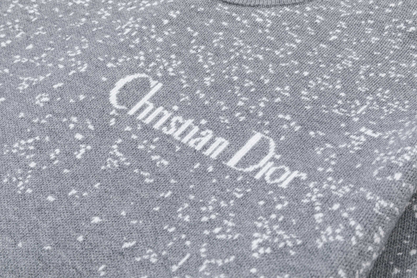 250930 new high-quality, soft, star-studded wool round-neck sweater