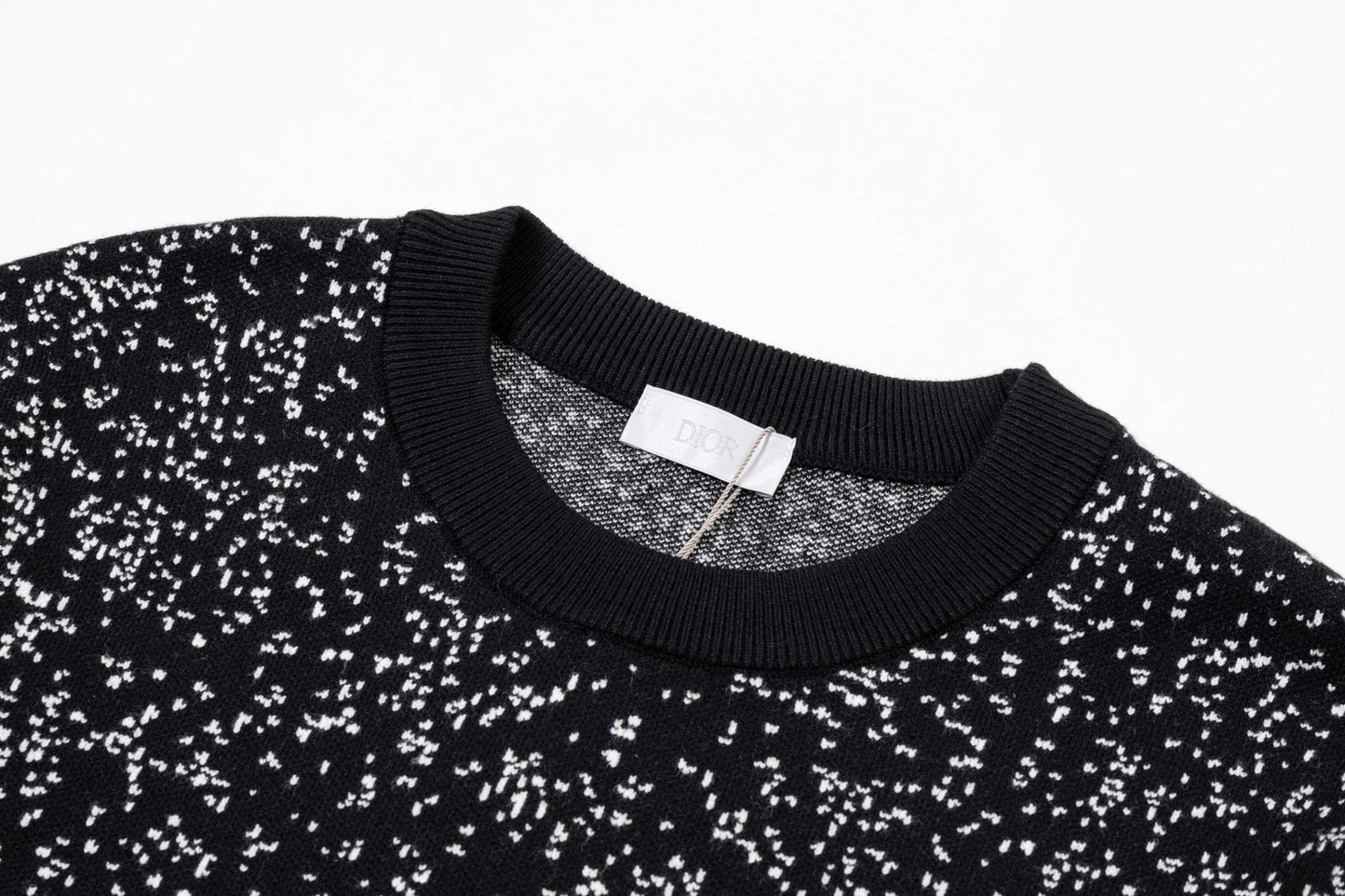 250930 new high-quality, soft, star-studded wool round-neck sweater