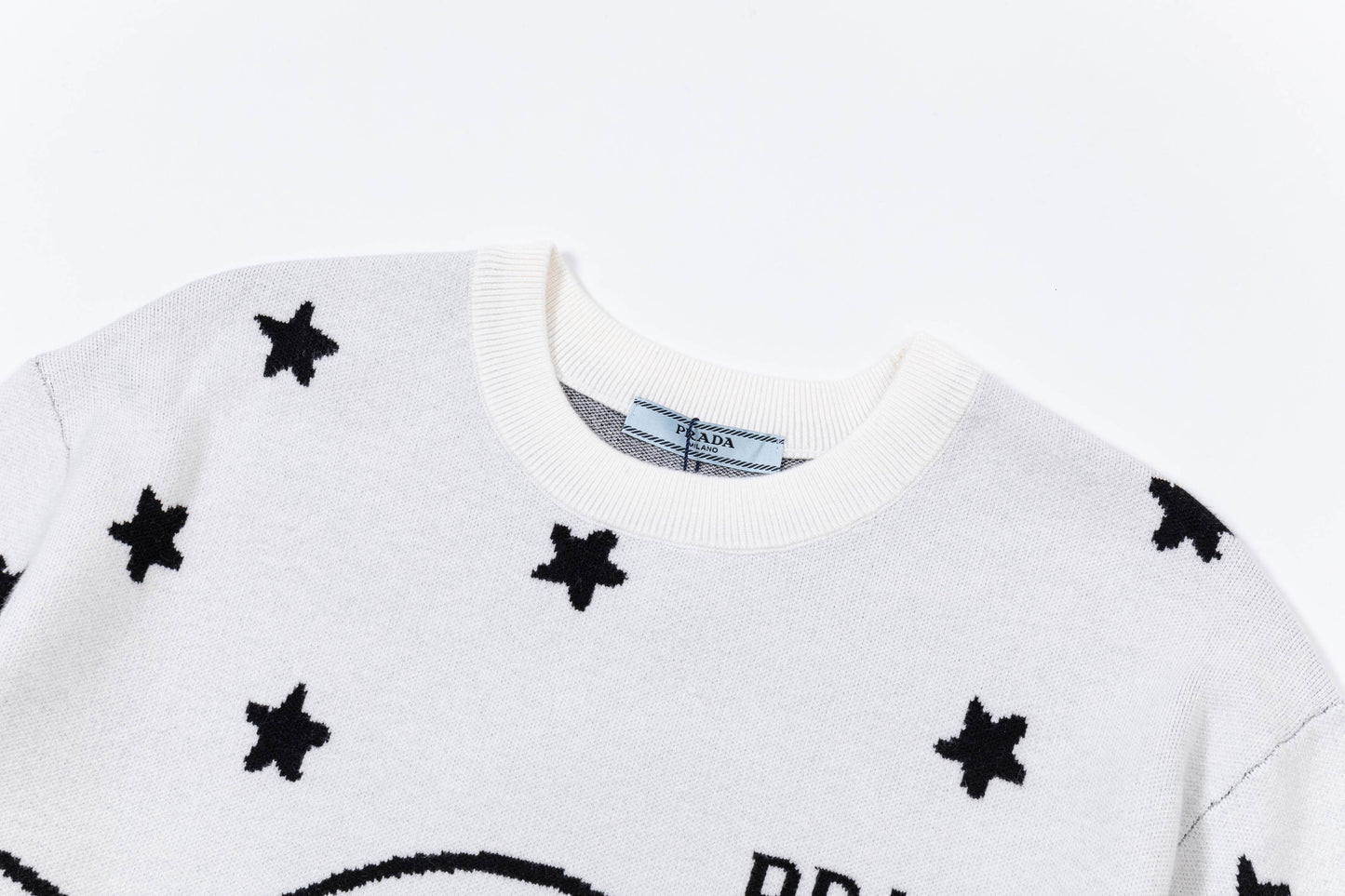 250930 new high-quality, soft, star-studded wool round-neck sweater
