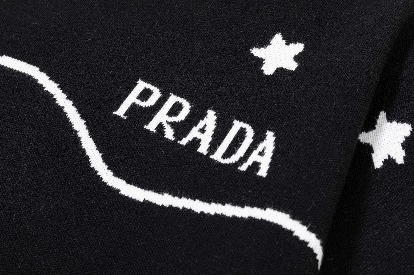 250930 new high-quality, soft, star-studded wool round-neck sweater
