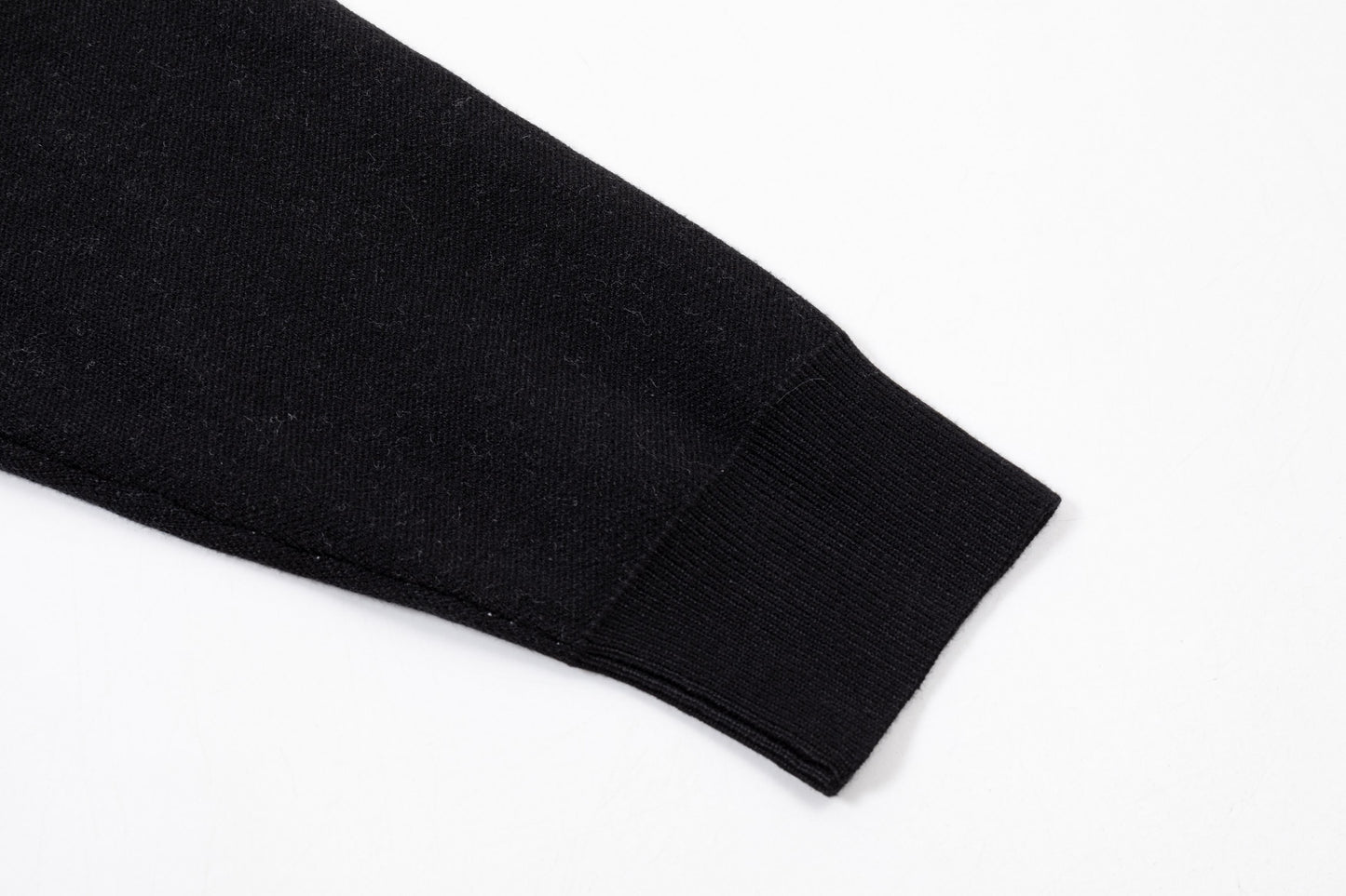 250930 new high-quality, soft, star-studded wool round-neck sweater