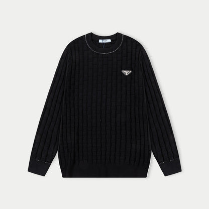 250930 new high-quality, soft and distinctive round-neck wool sweater with a neckline