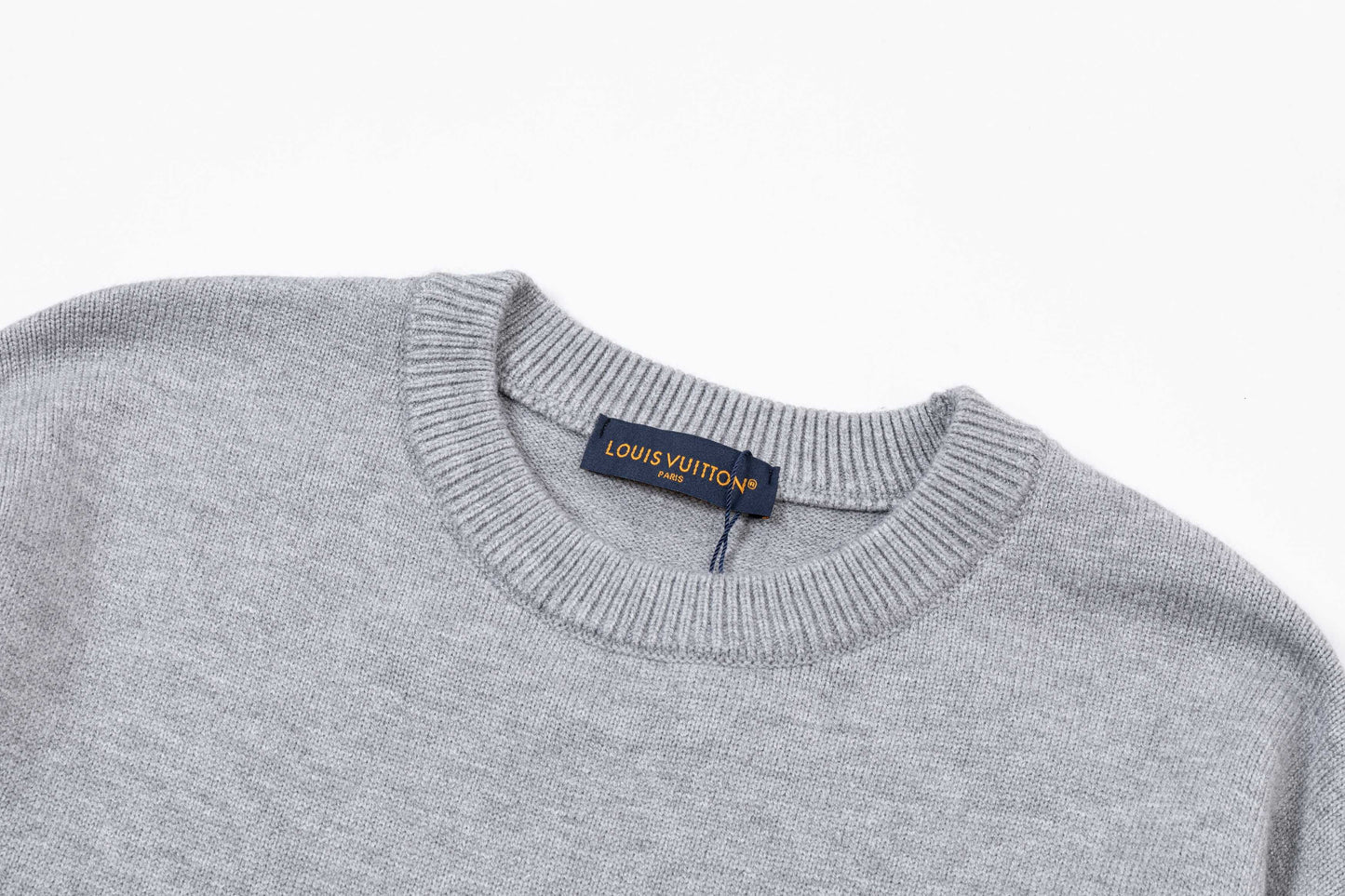 250930 New high-quality soft wool round-neck sweater