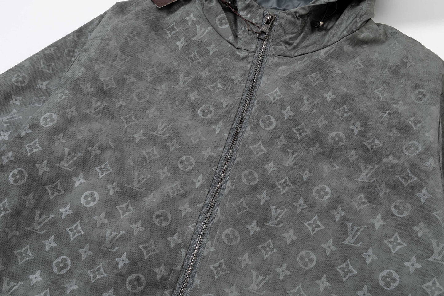 250930 A new high-quality full-print hooded jacket